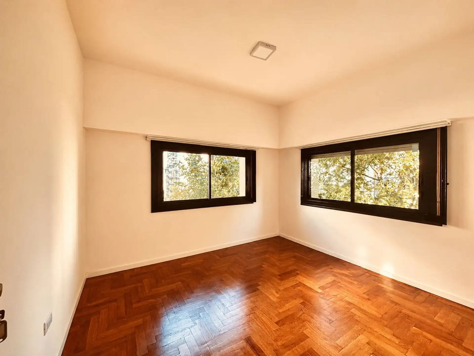 Depto 3 amb con dependencia, 70m² — Centro