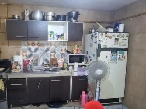 Casa de 5 amb con cochera y local en Chilavert 1500, Nueva Pompeya