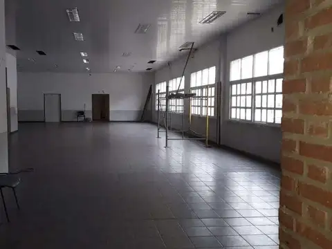 Local en Venta en Posadas, USD 470.000