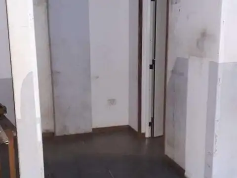 VENDO LOCAL COMERCIAL POR AV URUGUAY (POSADAS-MISIONES)