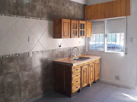 VENTA CASA EN BLOQUE 3 PH TABLADA