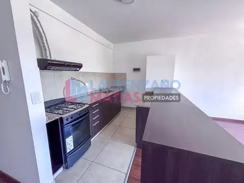 Departamento en Alquiler en Parque Chas, $ 800.000