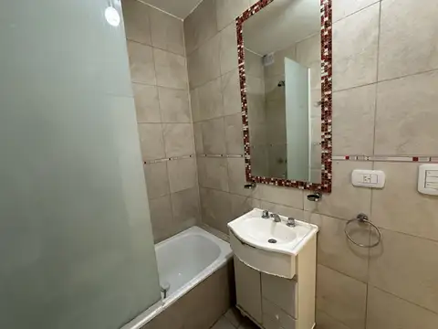 Departamento en Alquiler con 1 cocheras