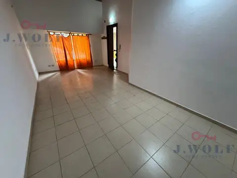 Depto Tipo Casa en Venta de 3 ambientes