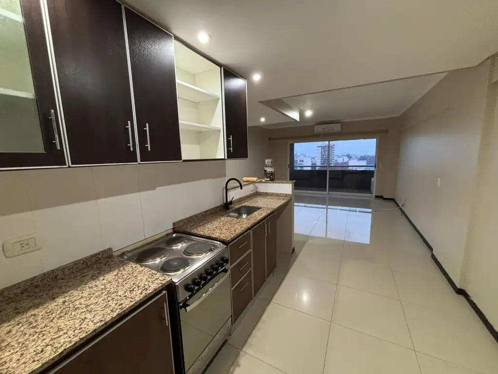 Av. Juan de Garay 3700, Piso 9