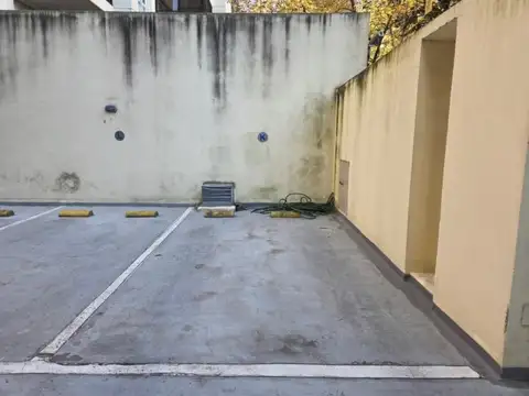 Cochera en Venta en Acassuso Barrio Parque Aguirre, Acassuso