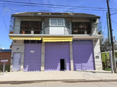 Local de 206 M2 en Alquiler -  Moreno