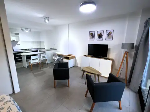 Departamento en Alquiler en Urquiza R, $ 830.000