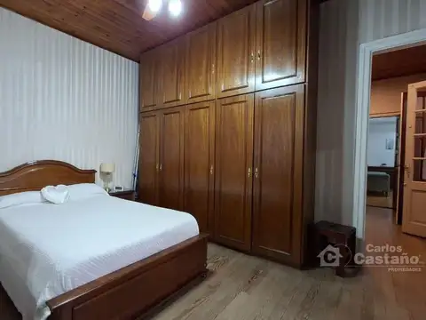 Depto Tipo Casa 4 ambientes con 2 baños