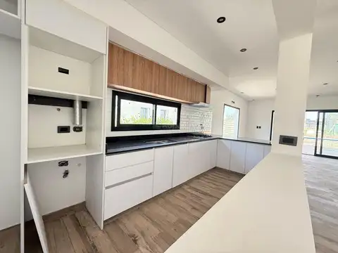Casa Chalet  en Venta en San Pablo, Pilar, G.B.A. Zona Norte