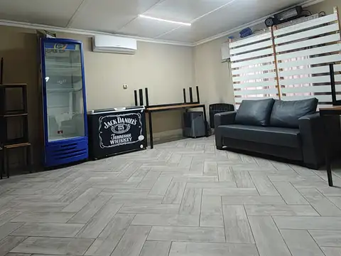 Casaquinta en venta