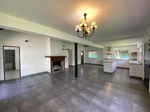 CASA EN VENTA DE 3 AMBIENTES EN DEL VISO