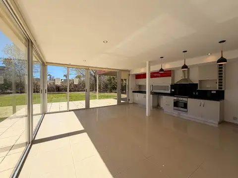 Casa en Venta al Este