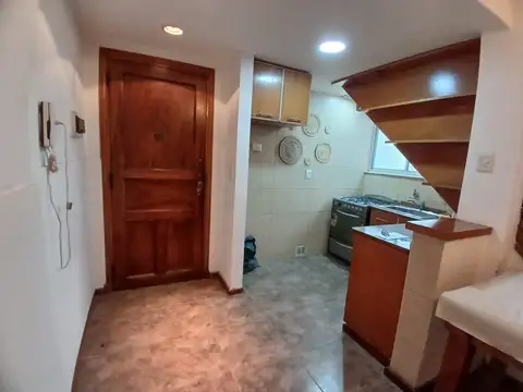 Depto Tipo Casa en Alquiler de 3 ambientes