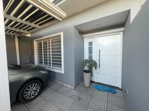 Casa en Venta en San Antonio de Padua, USD 110.000