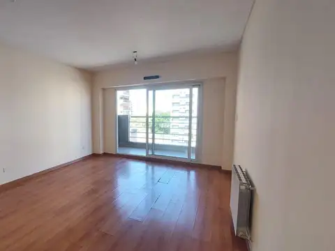 Departamento en Venta en Flores, USD 129.000