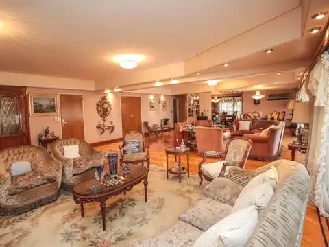 Departamento en Venta de 5 dormitorios
