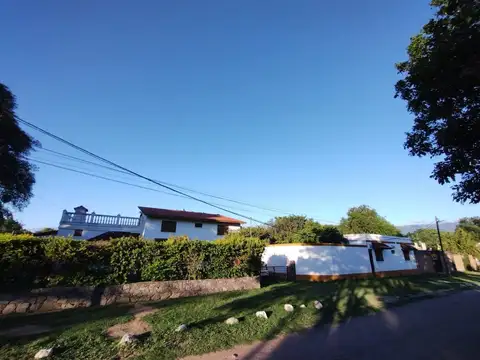 Pacará esquina Tebequias, B° Parque Los Aromos 100
