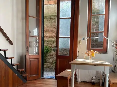 Hermoso departamento c/entrepiso - Recoleta