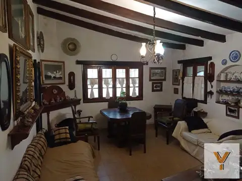 Casa 2 ambientes con 1 baño