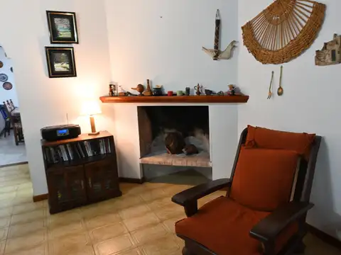 TRIPLEX EN VENTA  A DOS CUADRAS DEL MAR VILLA GESELL