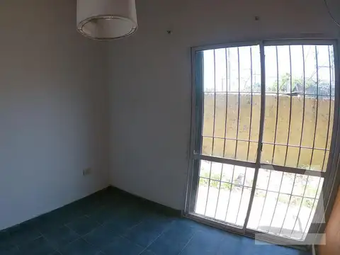 Departamento en Alquiler en Barrio Jardin, $ 270.000
