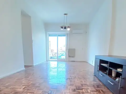 EN VENTA DOS AMBIENTES CON COCHERA PLENO PALERMO 