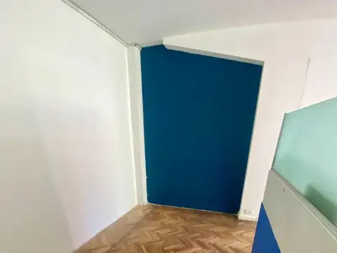 25 De Mayo 100, Piso 4