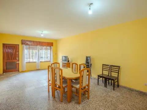 Venta PH 3 amb - I. Casanova - patio - galpón