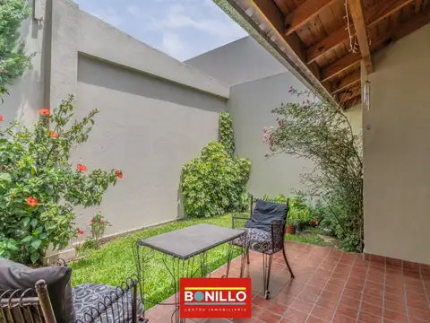 Depto Tipo Casa 4 ambientes con 3 baños
