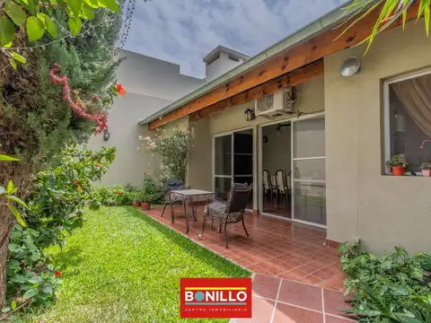 Depto Tipo Casa en Venta en Agronomia, USD 268.000