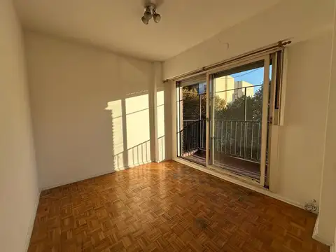 Avenida Olivera 100, Piso 4