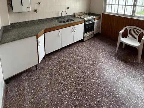 Depto Tipo Casa en Alquiler de 2 dormitorios