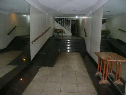 Dr M Moreno 1700, Piso 11