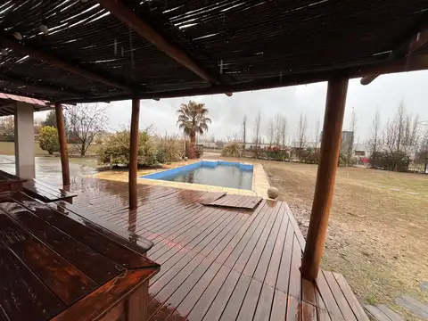 Casa en Alquiler en Cipolletti, General Roca