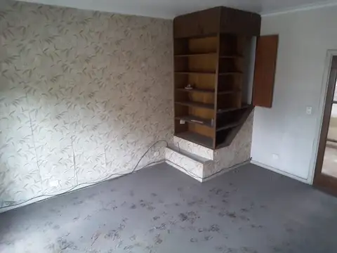 Depto Tipo Casa en Venta en Pompeya, USD 68.000