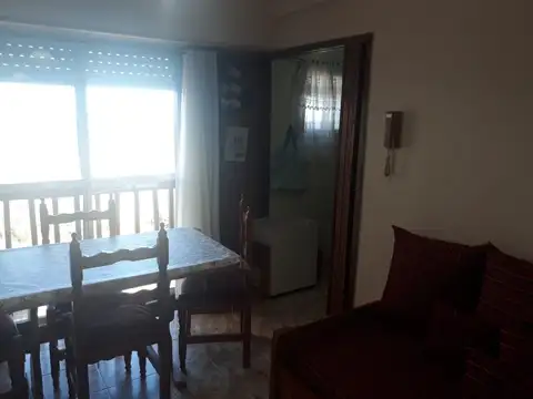Venta departamento de 2 ambientes, frente al mar. Calle 2 entre 34 y 35.Santa Teresita.