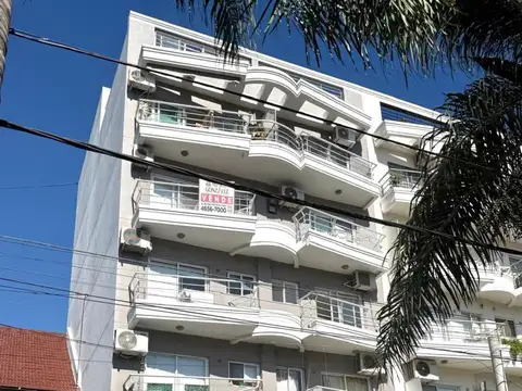 Azcuenaga  al 200