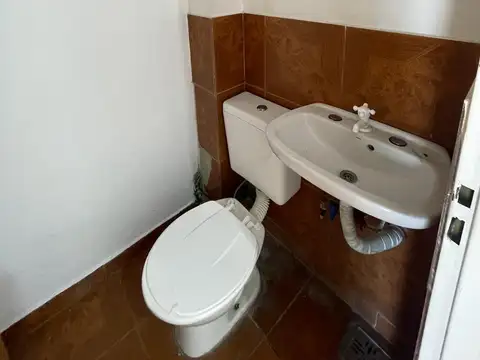 Local en Alquiler en Pilar Centro, $ 650.000