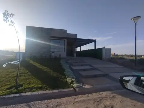 Venta lote en Barrio "Solar de Olivo" Maipú (Mza)