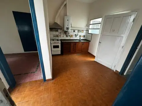 sin expensas Condominio dpto al fondo de 3 dorm pequeño