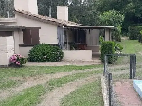 Casa en Venta con 5 cocheras