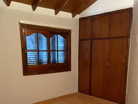 ALQUILER! PH de 3 ambientes 1er Piso por escalera! Haedo!