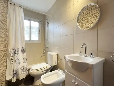 Depto Tipo Casa en Venta con 1 cocheras