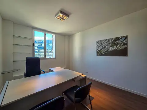 Oficina en Alquiler en Puerto Norte, $ 650.000