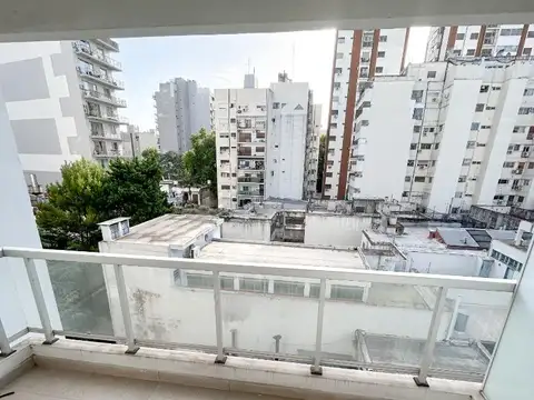 Departamentos de 1 ambiente al cfte con balcón. APTO PROF