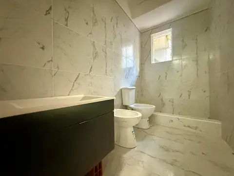 Depto Tipo Casa 2 ambientes con 1 baño