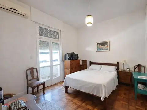 Depto Tipo Casa en Venta 50 años