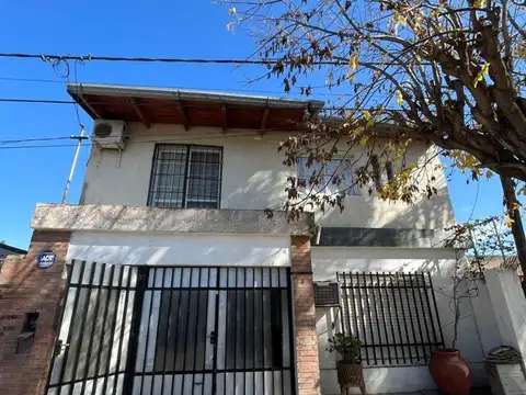 AMPLIA CASA EN ALQUILER, ARROYO SECO!