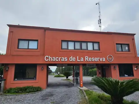 Chacras de la Reserva  al 200. Vista al Lago